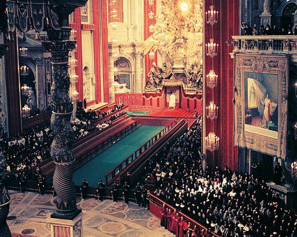 Second Vatican Council (1962–65): the Roman Catholic hierarchy begins encouraging serious lay reading of the Bible. (Lothar Wolleh via Wikimedia Commons)